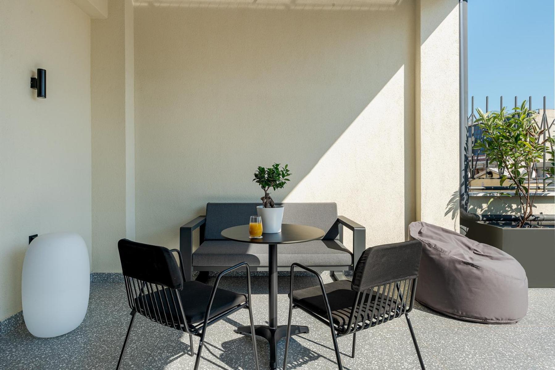 Thirtynine Urban Stay Thessaloniki Exterior photo
